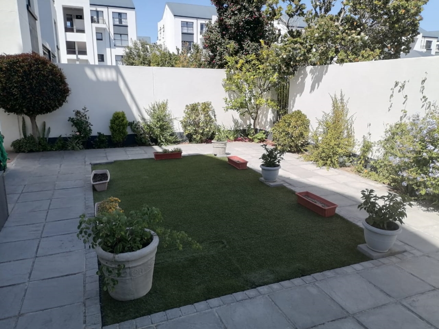 To Let 3 Bedroom Property for Rent in De Velde Western Cape